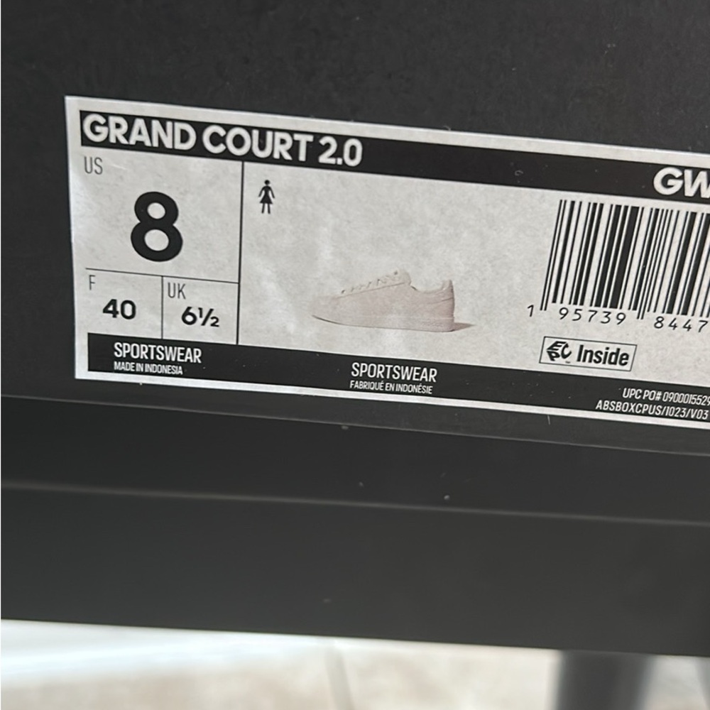 Adidas White Sneakers 8 - Picture 4 of 4